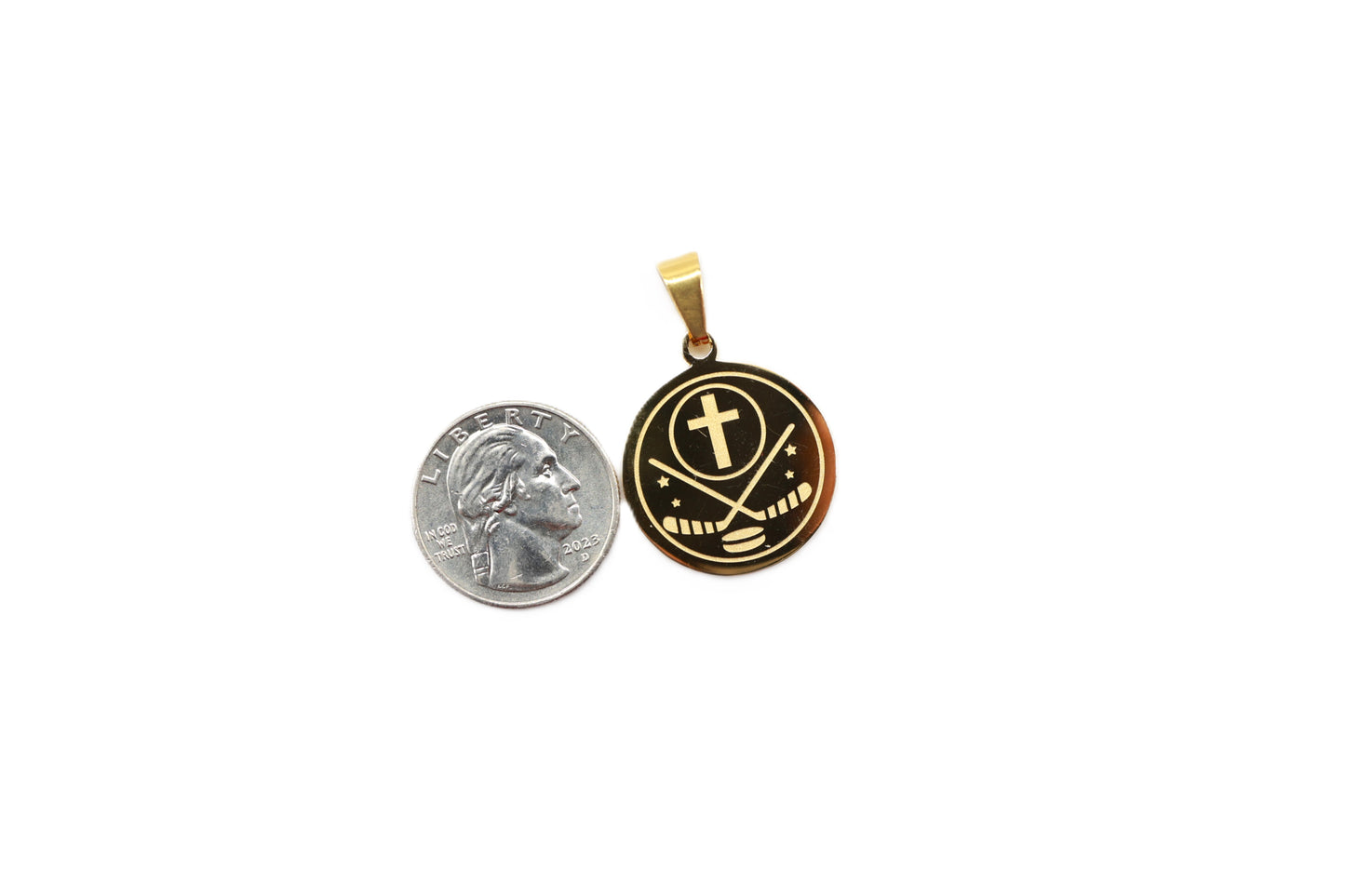 Engraved Hockey 2D Pendant - Gold